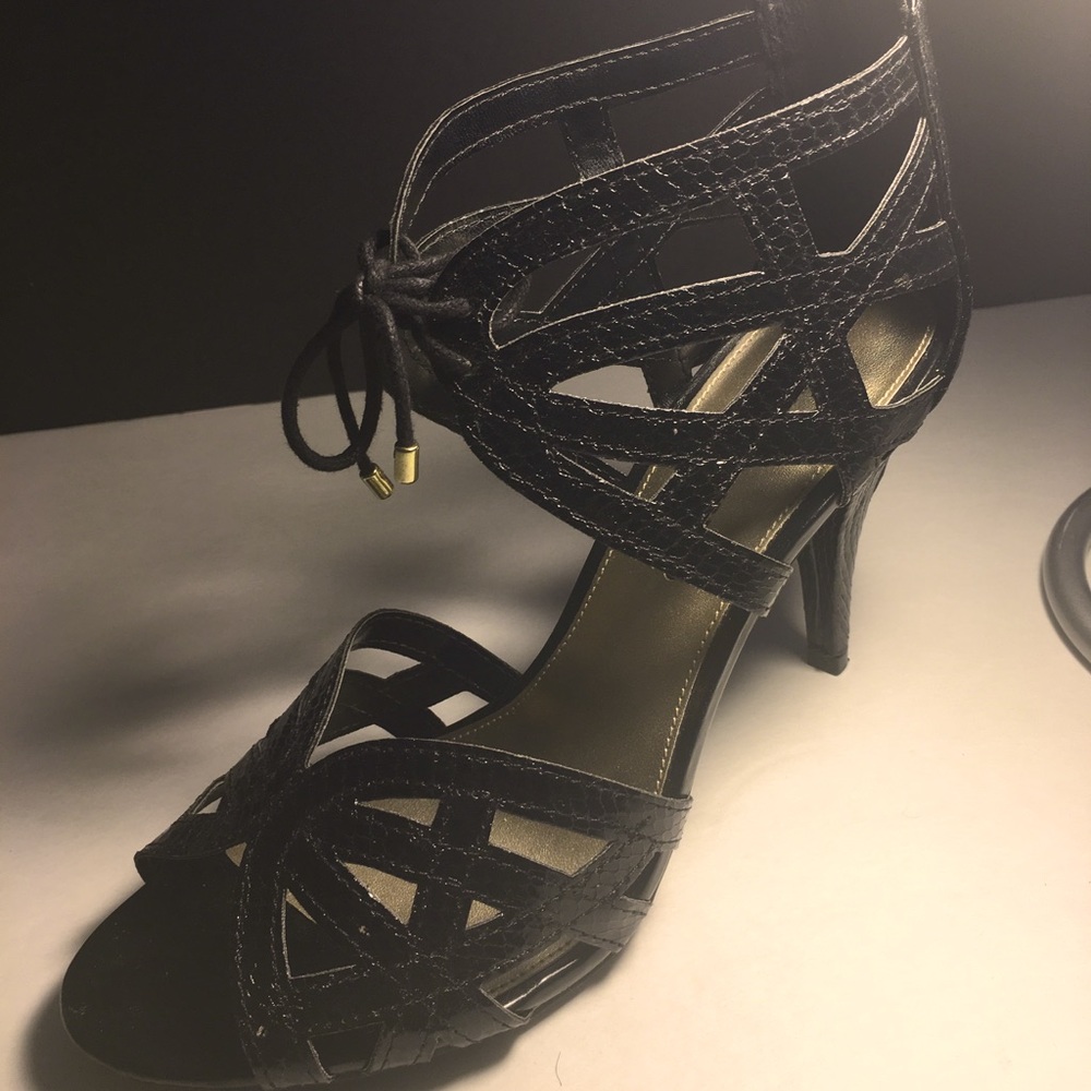 Christian Siriano Shoes, Black, Size 9